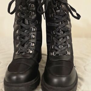 Black Lace-Up Women's Boots